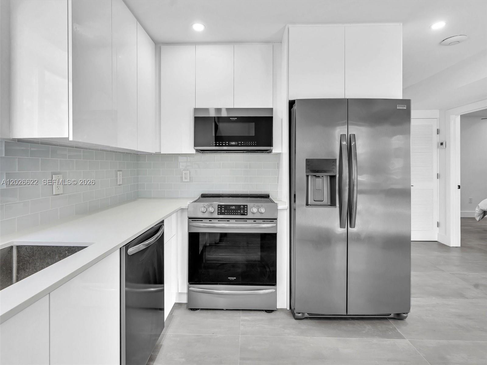 See details 1-8 / sq. ft. $ 2026-05-28 0 Photo