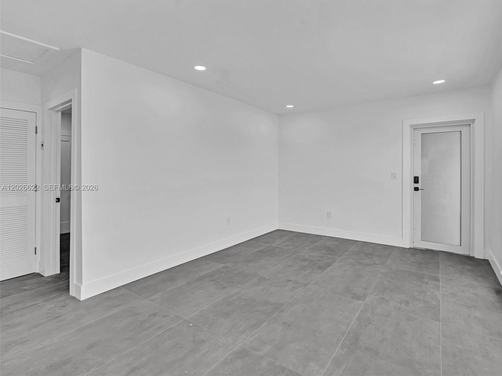 See details 1-8 / sq. ft. $ 2026-05-28 0 Photo