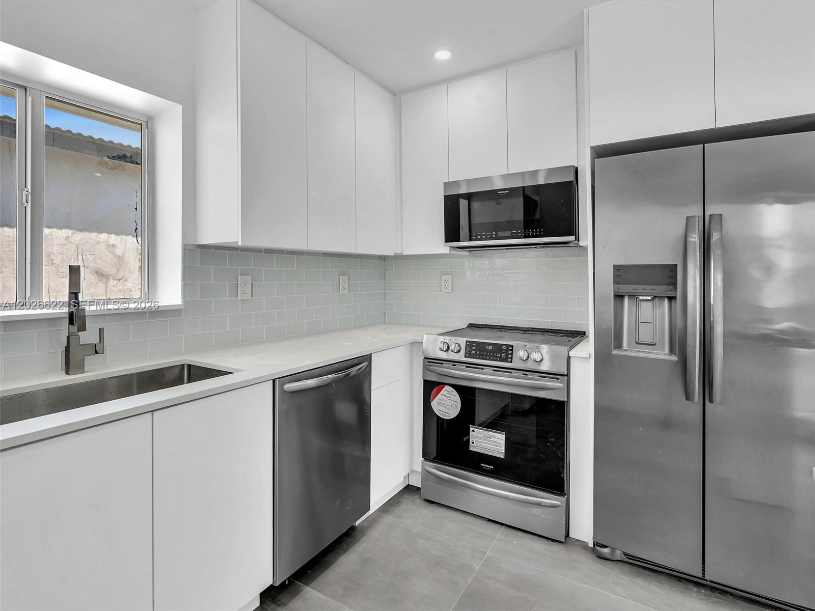 See details 1-8 / sq. ft. $ 2026-05-28 0 Photo