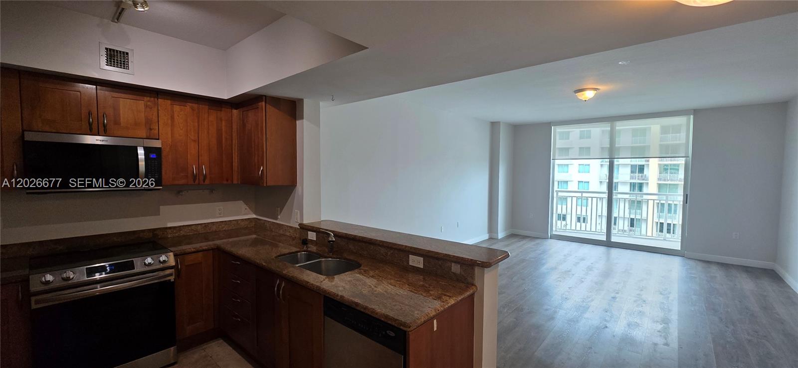 Фото 1745 Hallandale Beach Blvd  #2104W, Hallandale Beach, Florida, 33009 - 