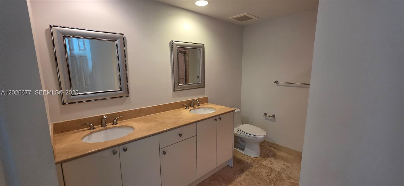 Фото 1745 Hallandale Beach Blvd  #2104W, Hallandale Beach, Florida, 33009 - 