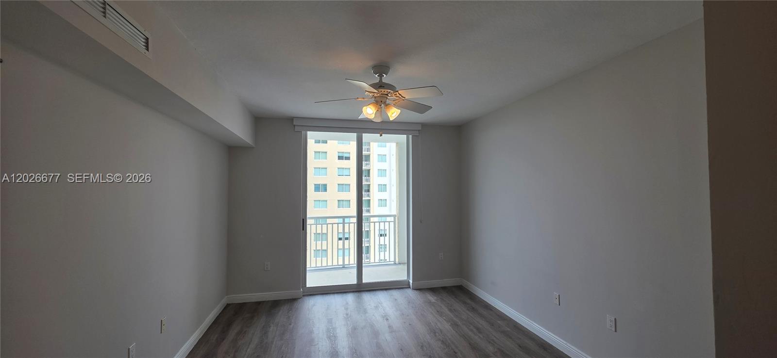 Фото 1745 Hallandale Beach Blvd  #2104W, Hallandale Beach, Florida, 33009 - 