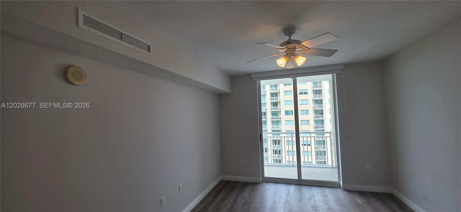 Фото 1745 Hallandale Beach Blvd  #2104W, Hallandale Beach, Florida, 33009 - 