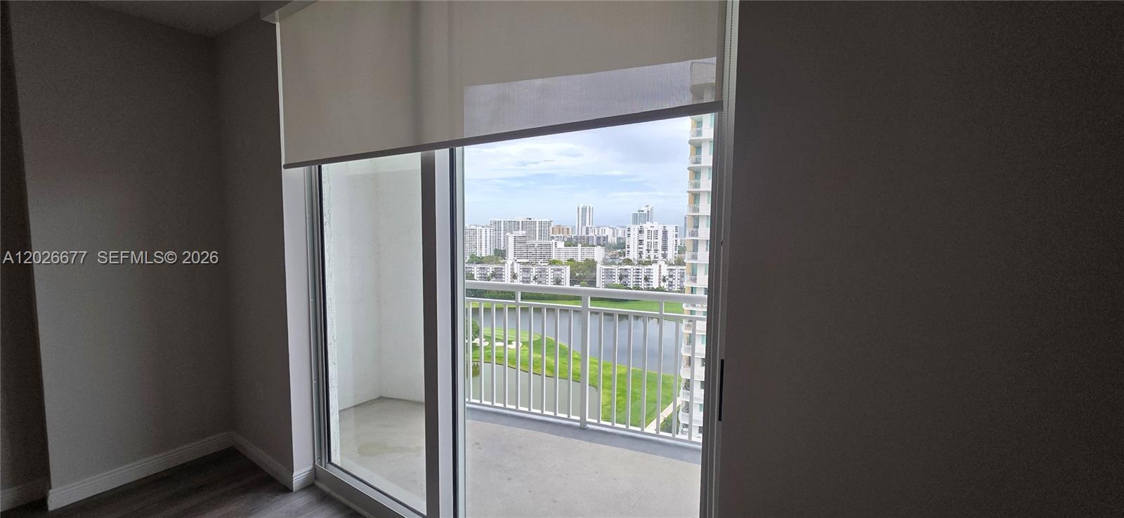 Фото 1745 Hallandale Beach Blvd  #2104W, Hallandale Beach, Florida, 33009 - 