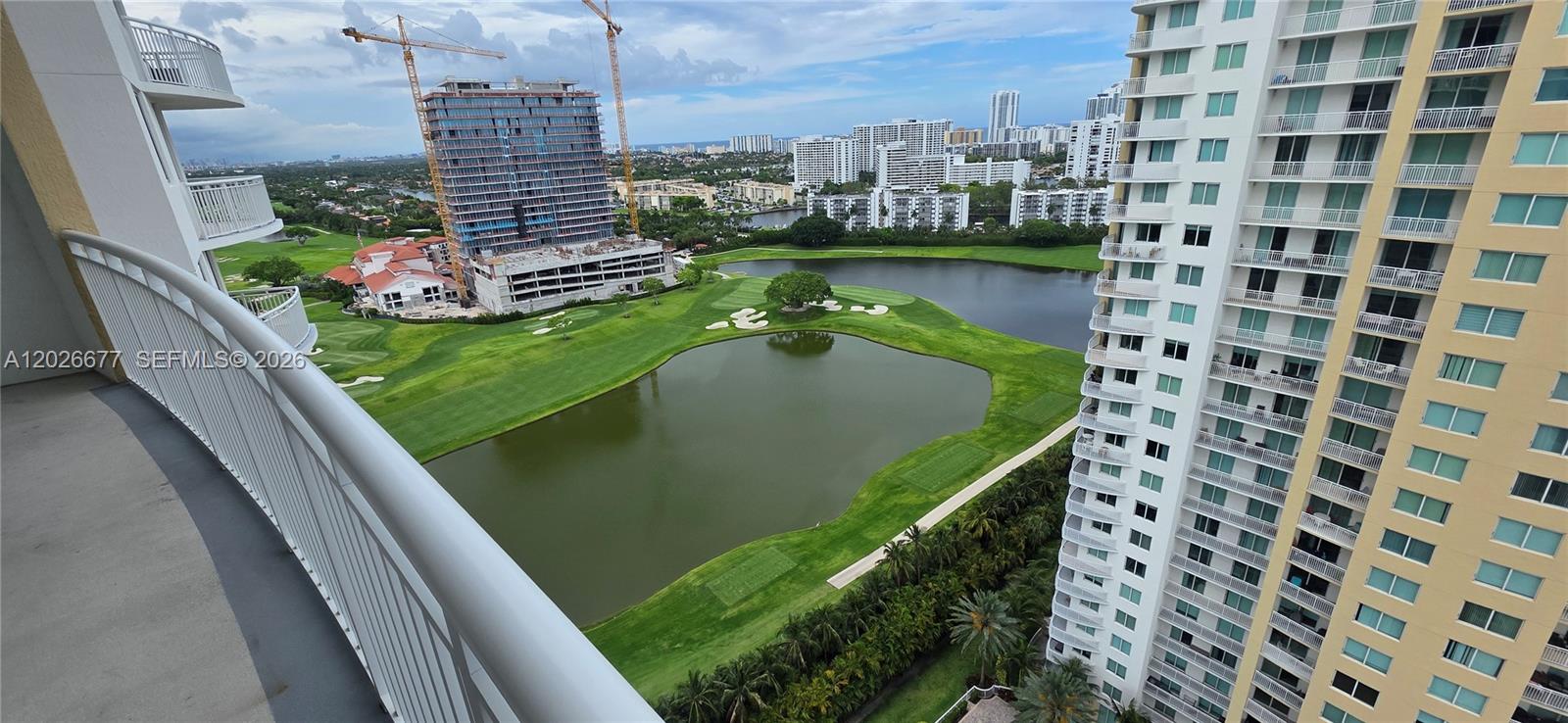 Фото 1745 Hallandale Beach Blvd  #2104W, Hallandale Beach, Florida, 33009 - 