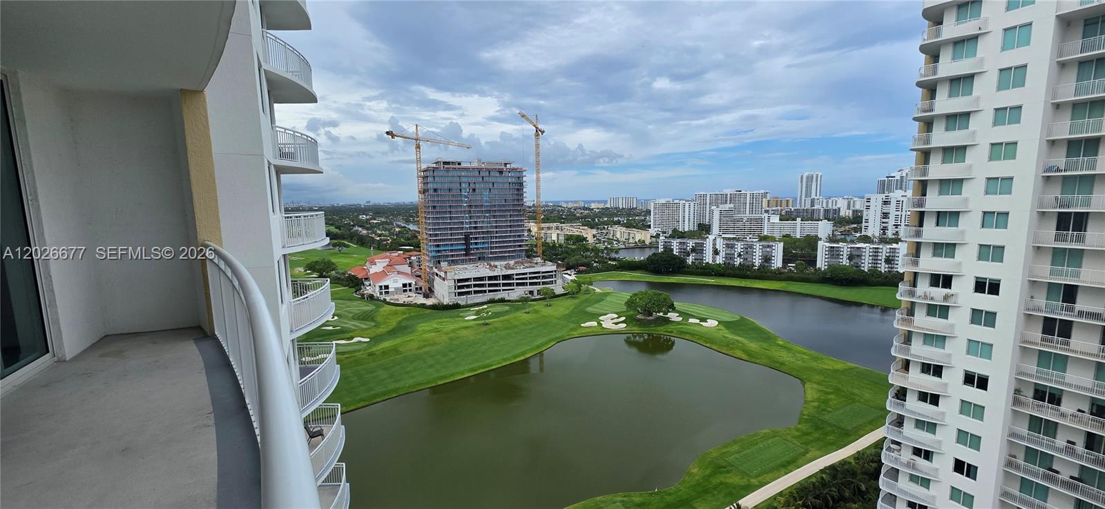 Фото 1745 Hallandale Beach Blvd  #2104W, Hallandale Beach, Florida, 33009 - 