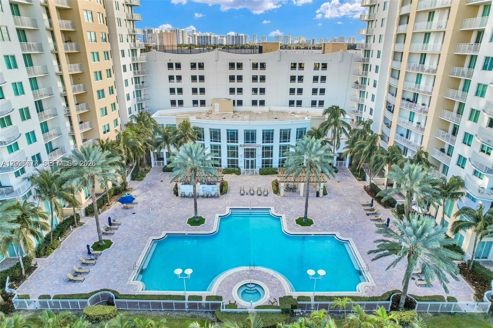 Фото 1745 Hallandale Beach Blvd  #2104W, Hallandale Beach, Florida, 33009 - 