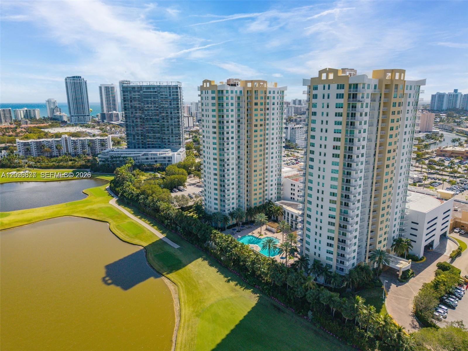 Фото 1745 Hallandale Beach Blvd  #2104W, Hallandale Beach, Florida, 33009 - 
