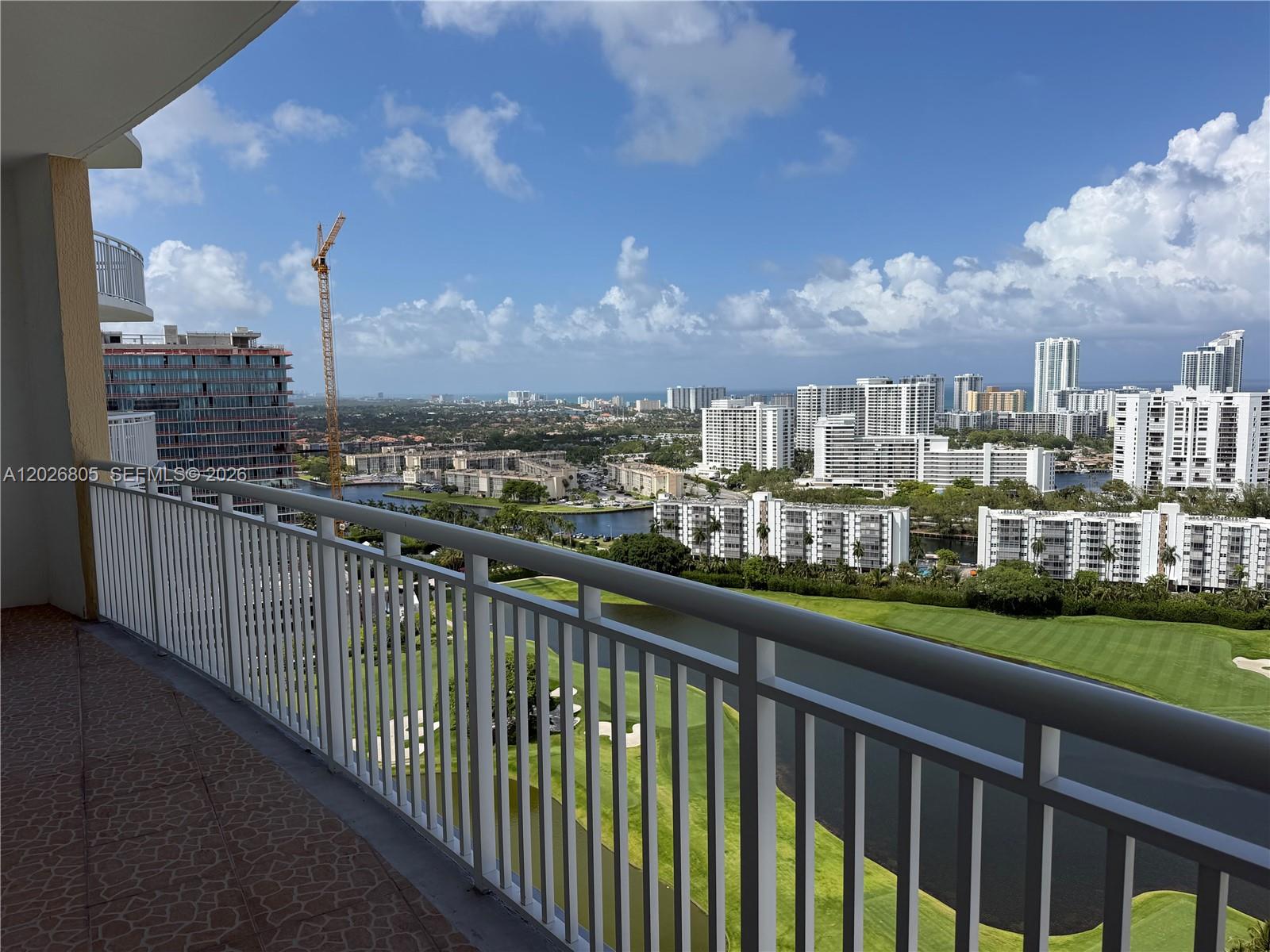 Фото 1755 Hallandale Beach Blvd  #2404E, Hallandale Beach, Florida, 33009 - 