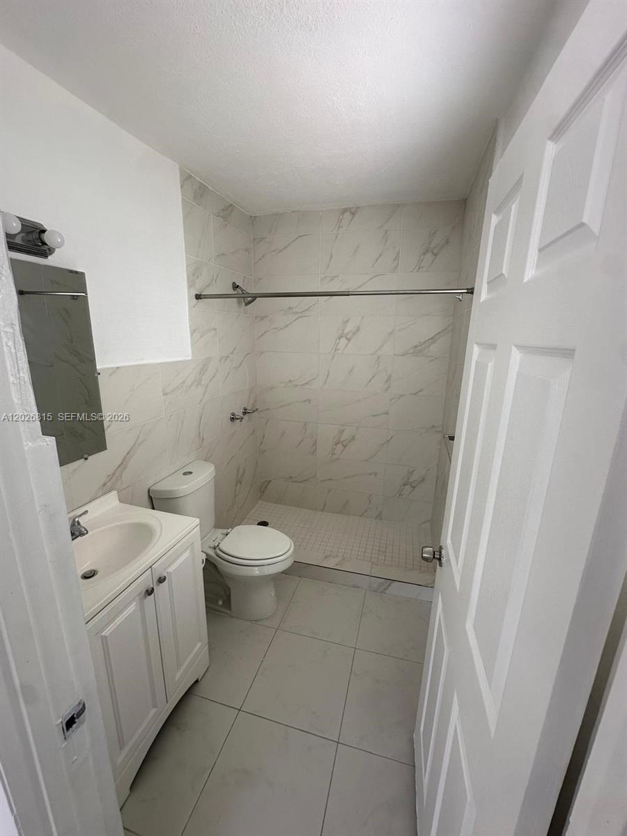 See details / 2541 sq. ft. $ 2026-06-01 0 Photo