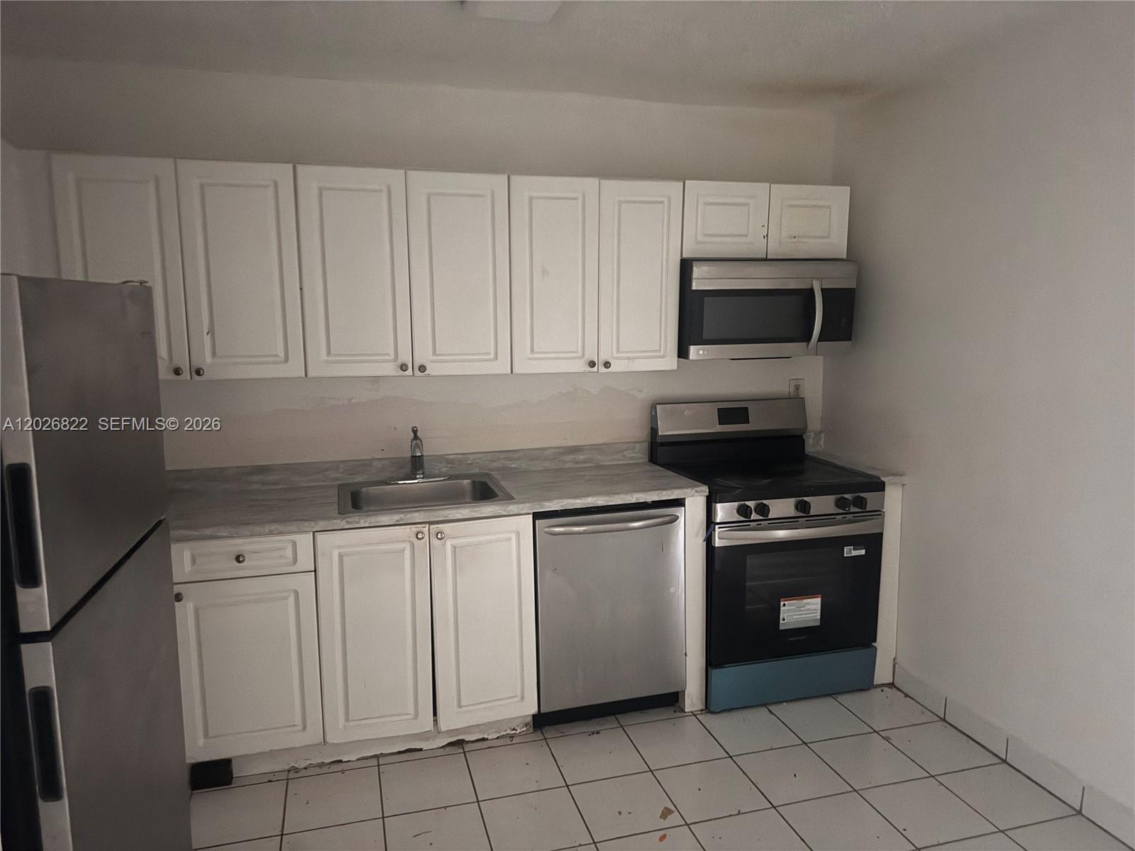 See details / 690 sq. ft. $ 2026-08-05 0 Photo