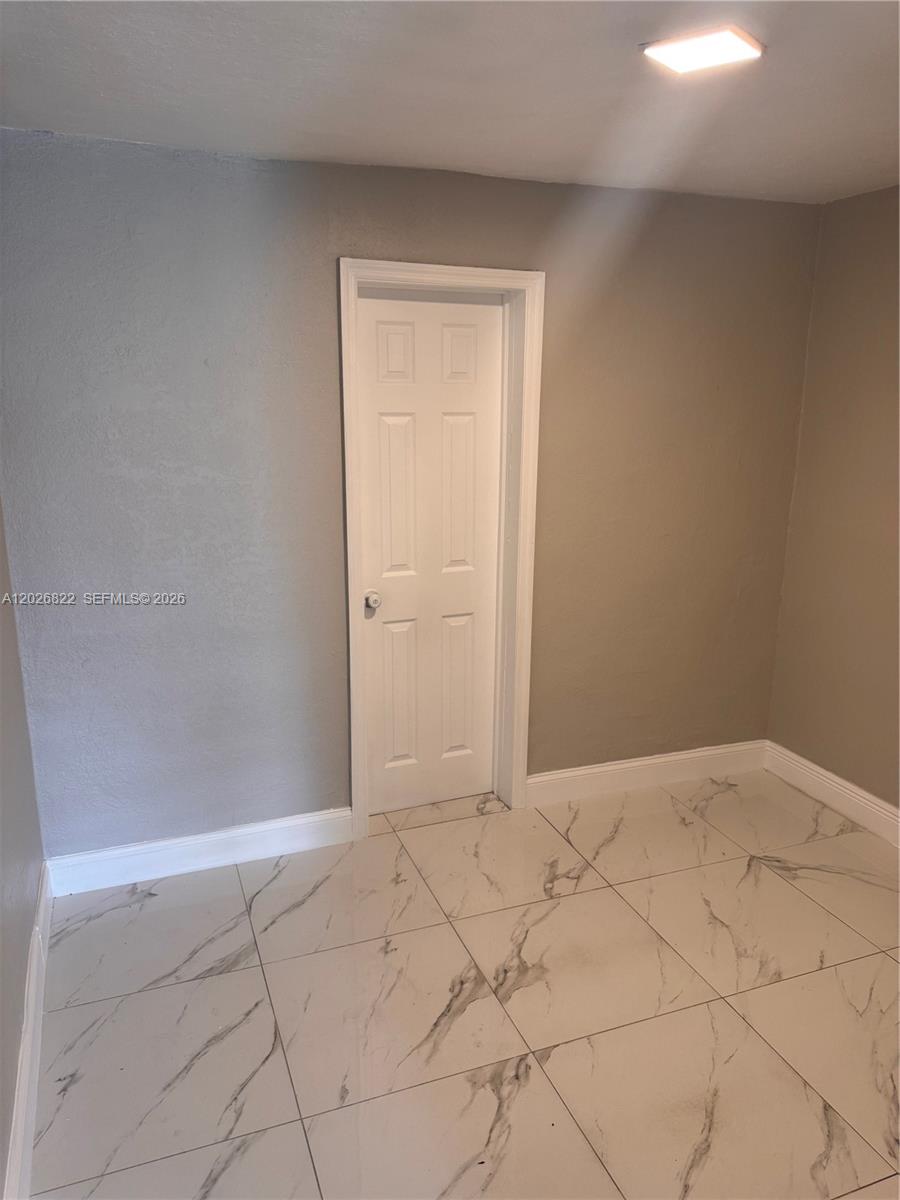 See details / 690 sq. ft. $ 2026-08-05 0 Photo