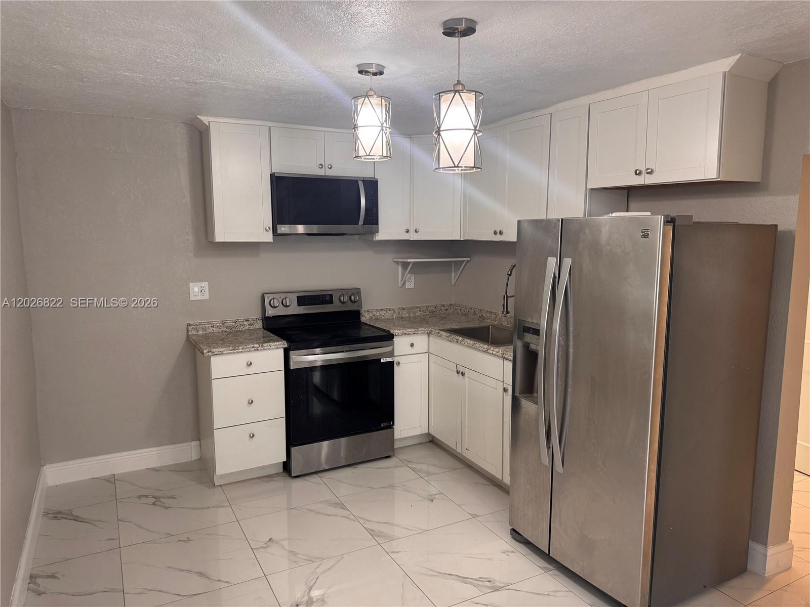 See details / 690 sq. ft. $ 2026-08-05 0 Photo