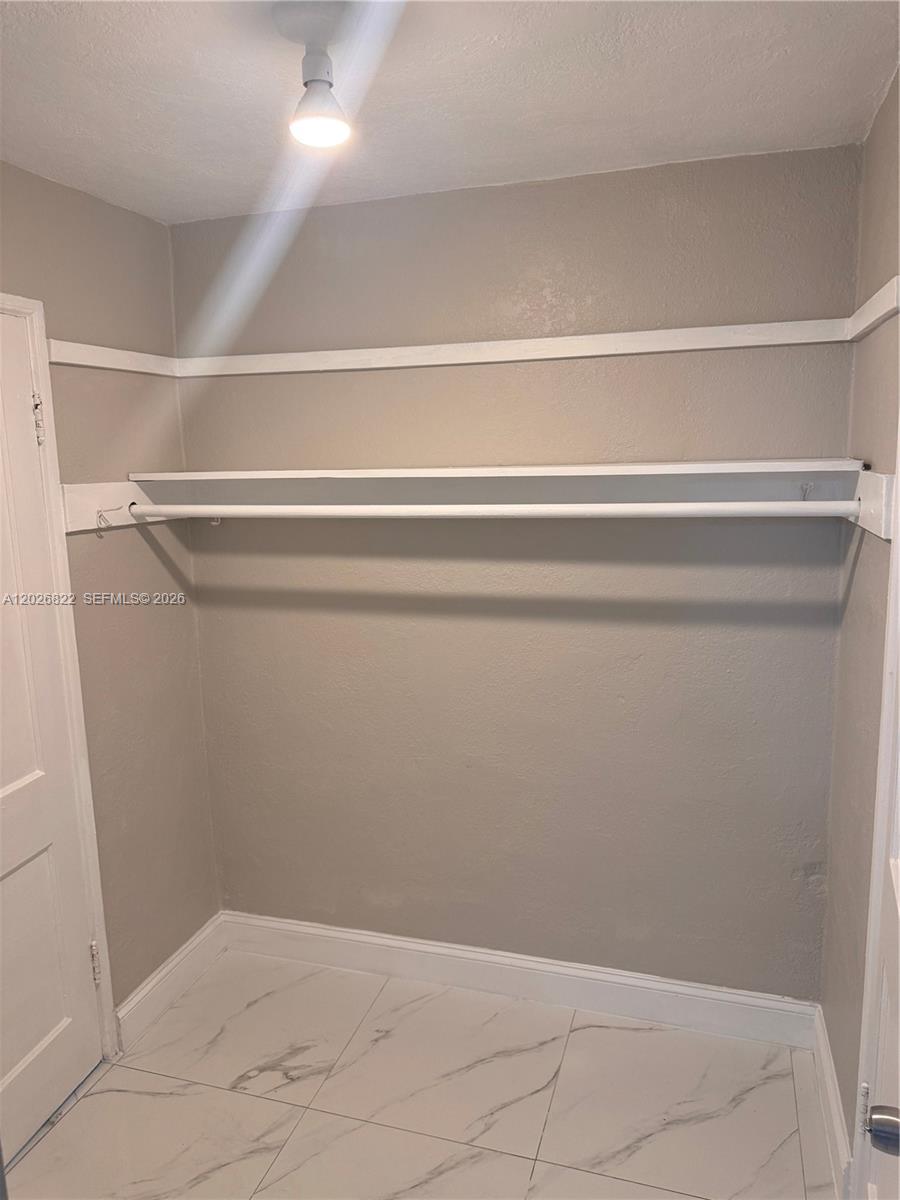 See details / 690 sq. ft. $ 2026-08-05 0 Photo