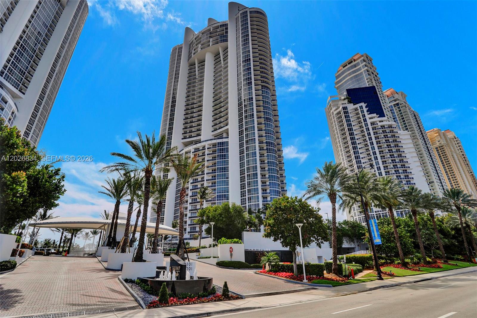 See details 3309 3 / 4 3063 sq. ft. $ 2026-06-17 0 Photo