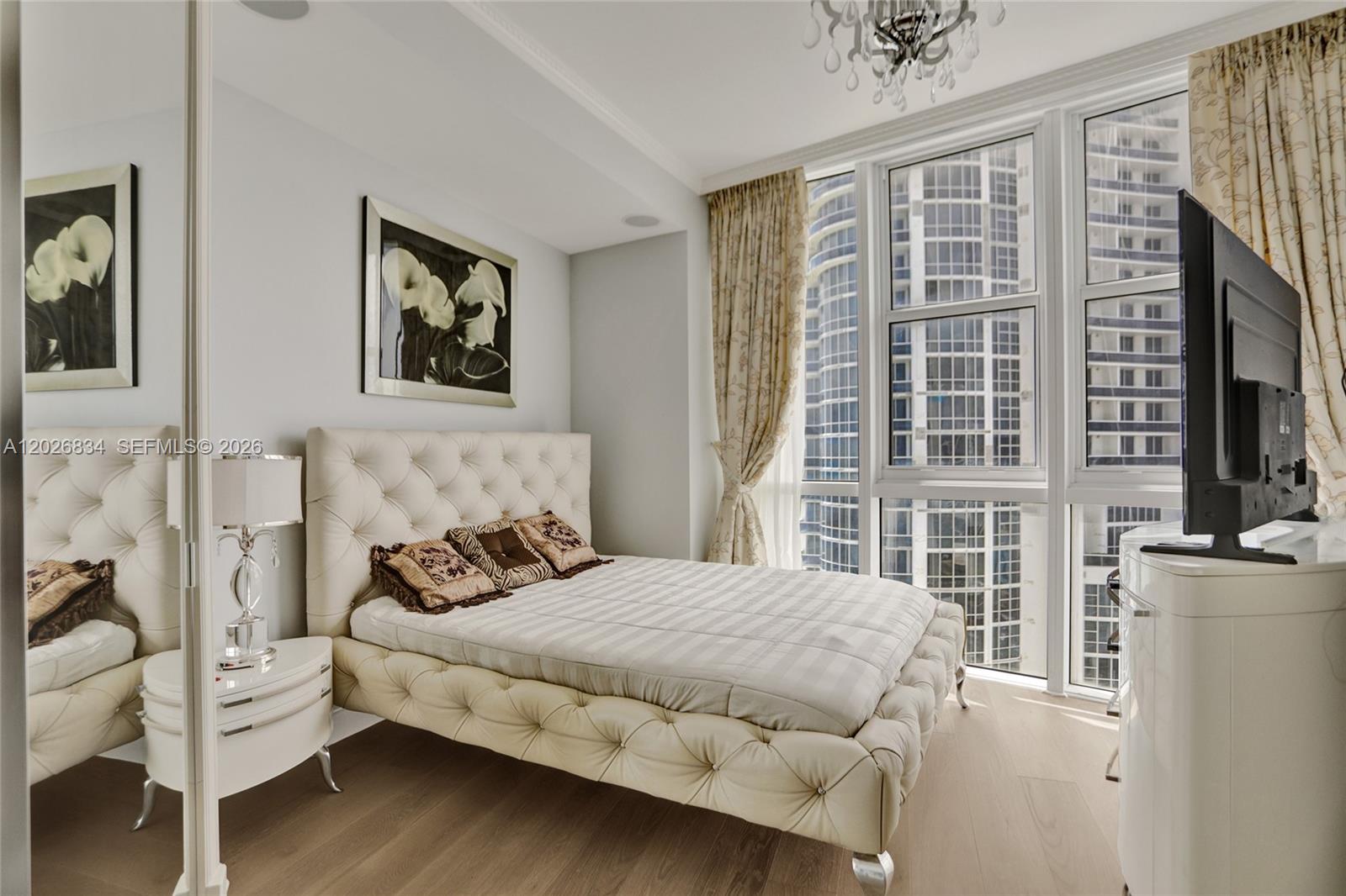 See details 3309 3 / 4 3063 sq. ft. $ 2026-06-17 0 Photo