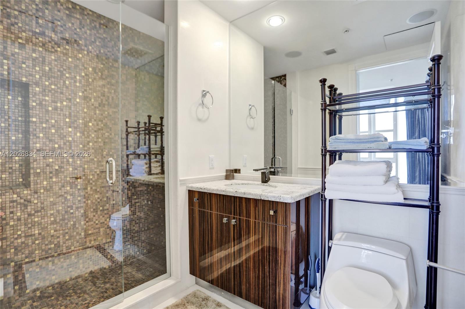 See details 3309 3 / 4 3063 sq. ft. $ 2026-06-17 0 Photo