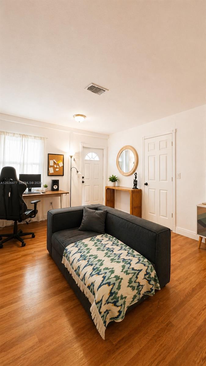 See details / 1826 sq. ft. $ 2026-05-28 0 Photo