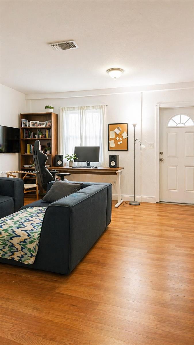 See details / 1826 sq. ft. $ 2026-05-28 0 Photo