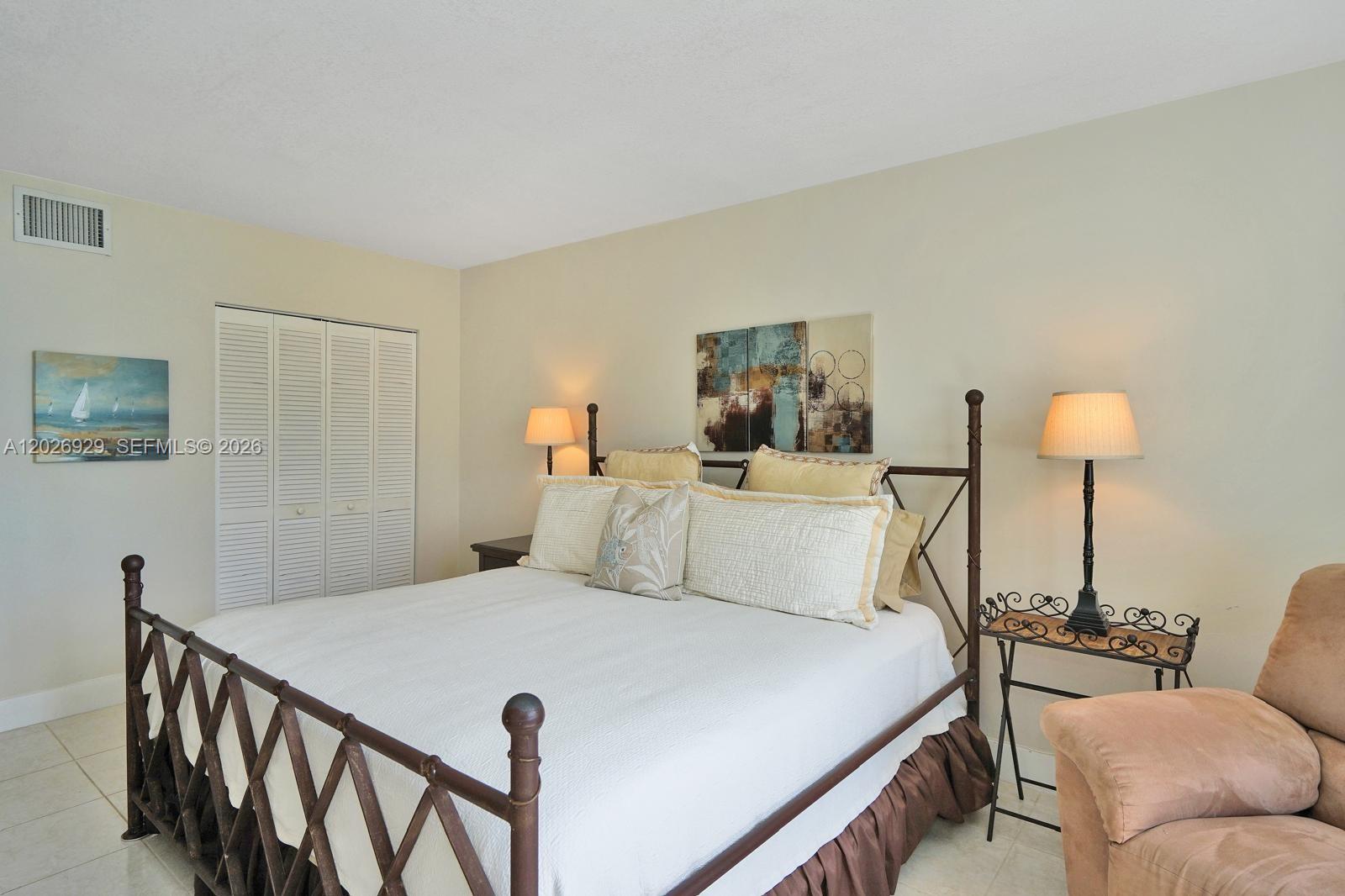 Photo of 3725 Ocean Dr  #1216, Hollywood, Florida, 33019 - 