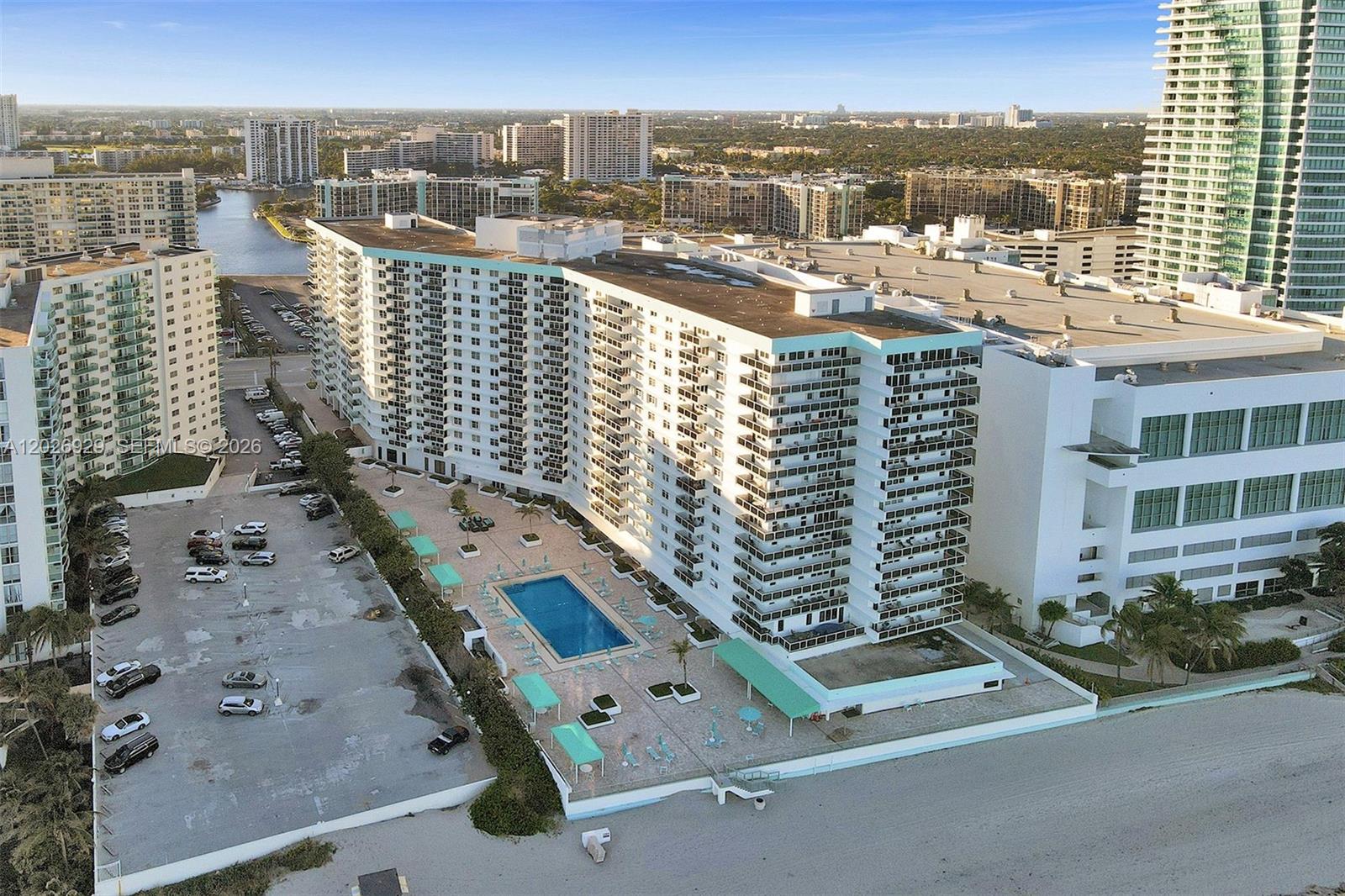 Photo of 3725 Ocean Dr  #1216, Hollywood, Florida, 33019 - 