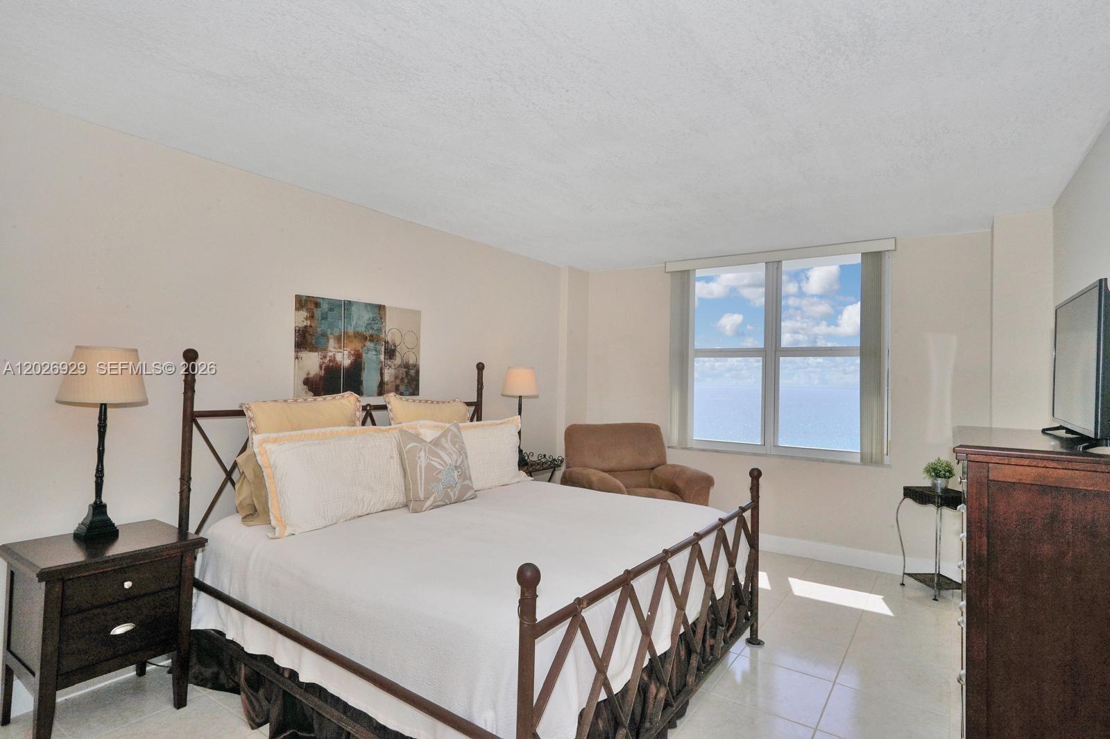 Photo of 3725 Ocean Dr  #1216, Hollywood, Florida, 33019 - 