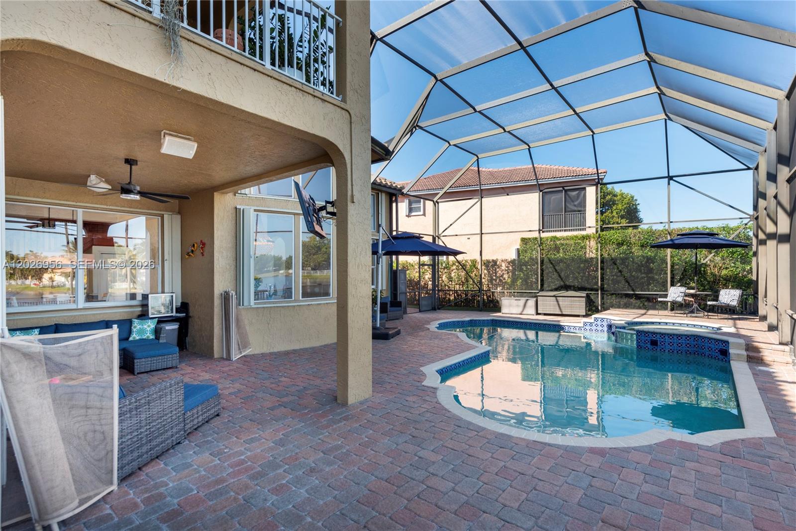 18991 6 / 5 3766 sq. ft. $ 2026-10-07 0 foto