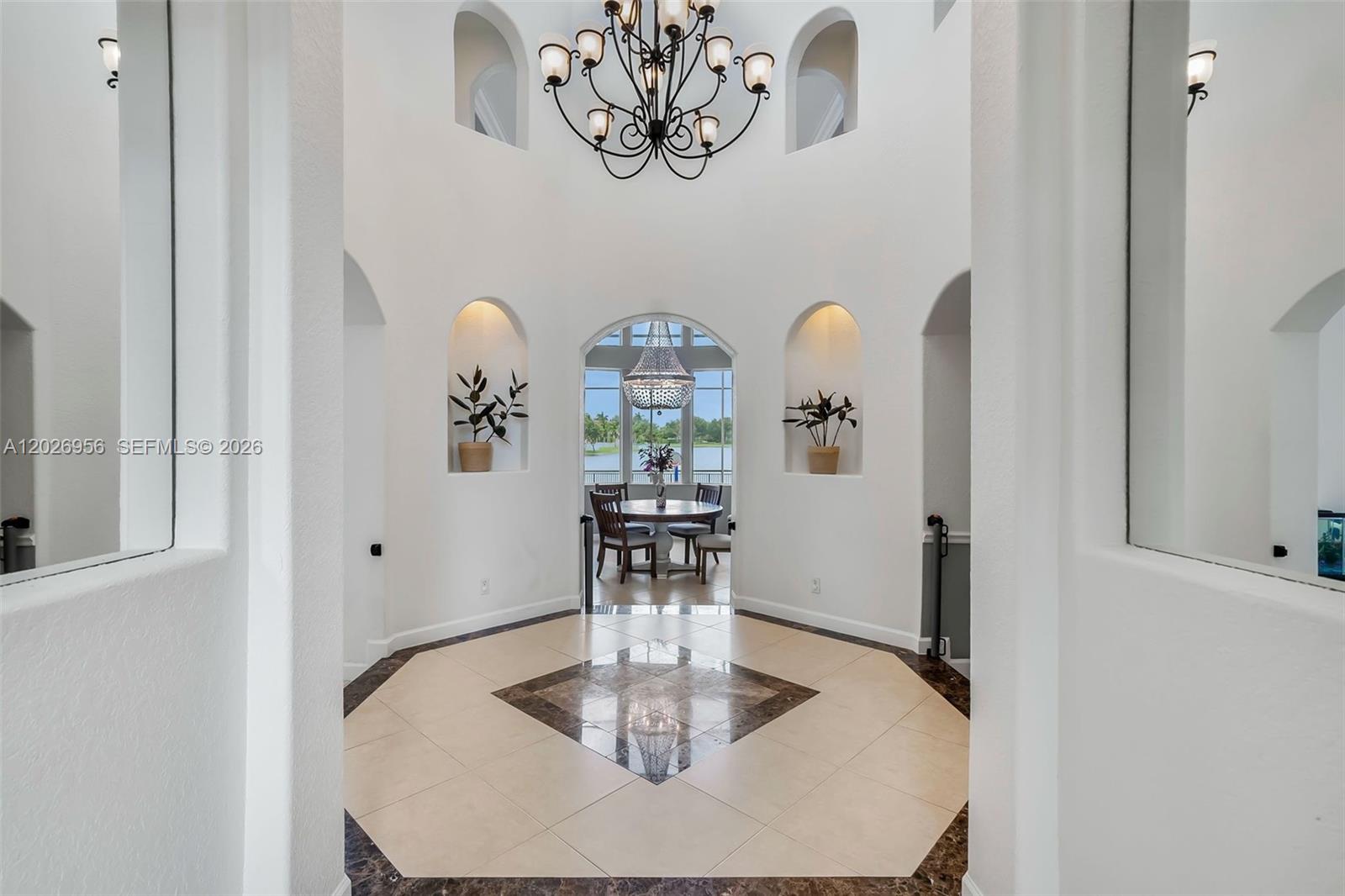 18991 6 / 5 3766 sq. ft. $ 2026-10-07 0 foto