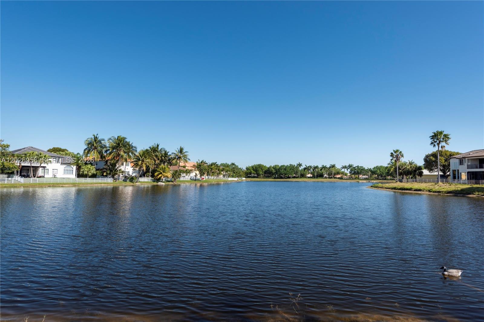 18991 6 / 5 3766 sq. ft. $ 2026-10-07 0 foto