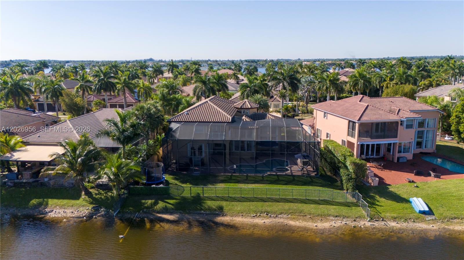 18991 6 / 5 3766 sq. ft. $ 2026-10-07 0 foto