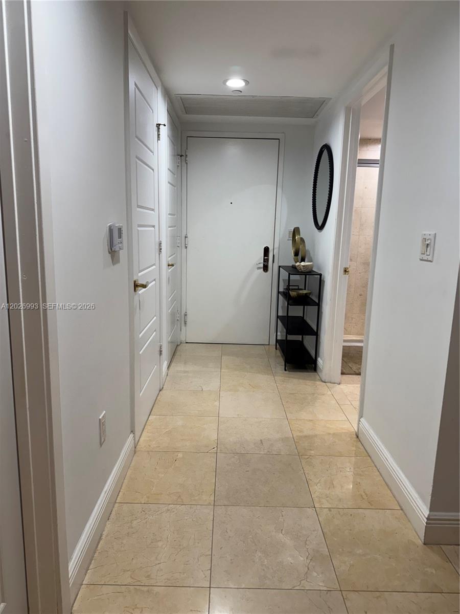 3003 3 / 3 1733 sq. ft. $ 2026-05-28 0 Photo