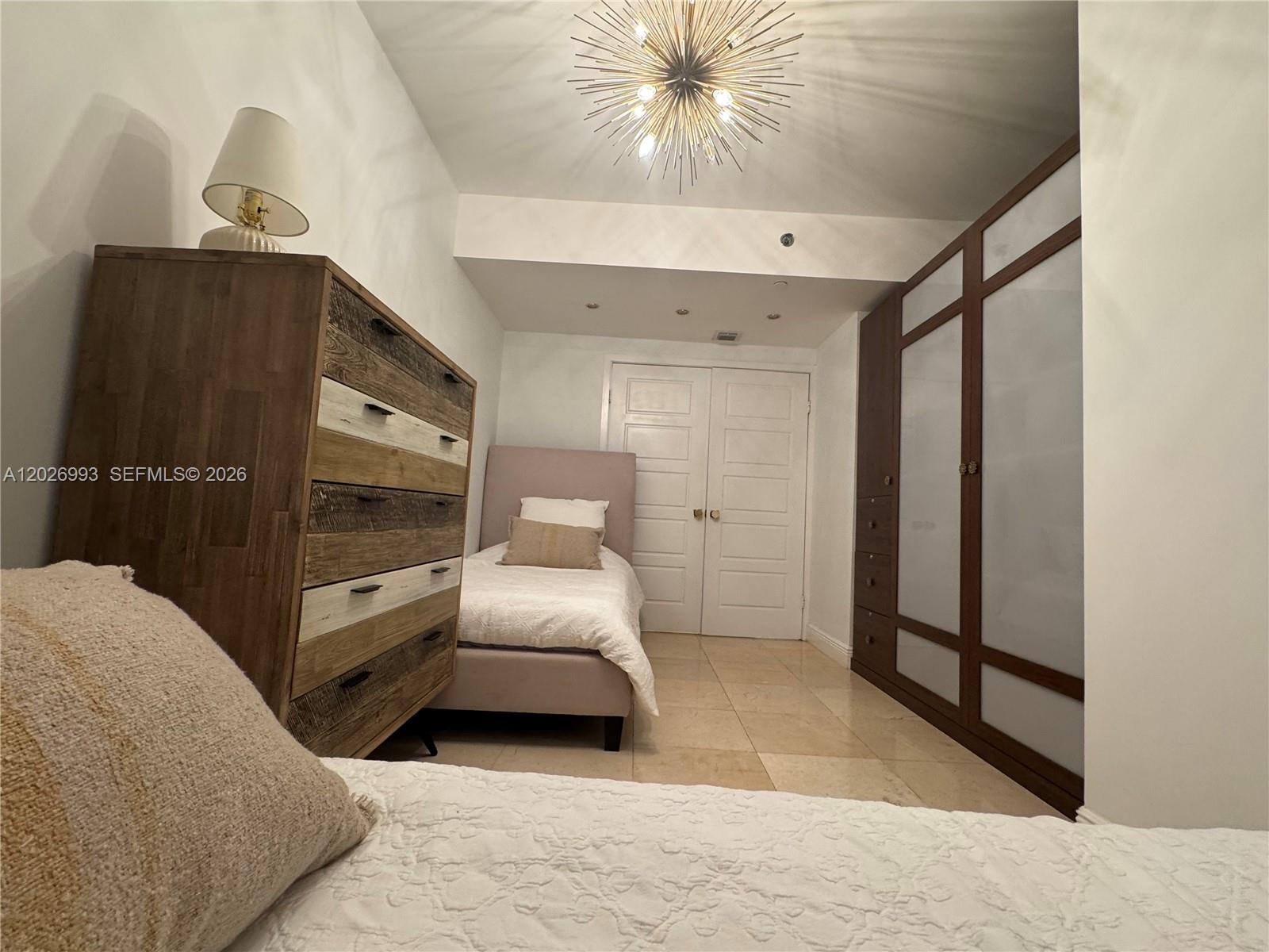 3003 3 / 3 1733 sq. ft. $ 2026-05-28 0 Photo