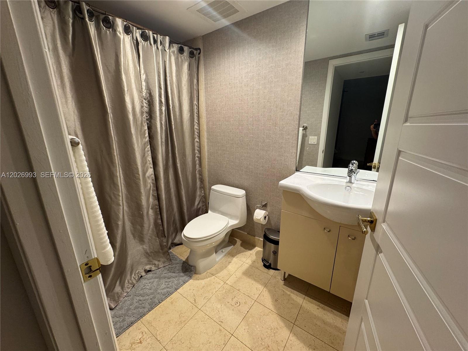3003 3 / 3 1733 sq. ft. $ 2026-05-28 0 Photo