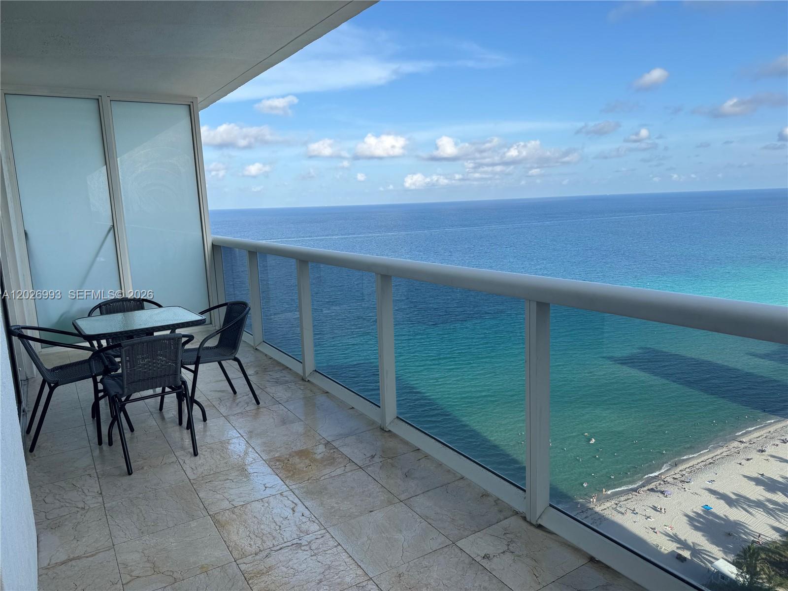 3003 3 / 3 1733 sq. ft. $ 2026-05-28 0 Photo
