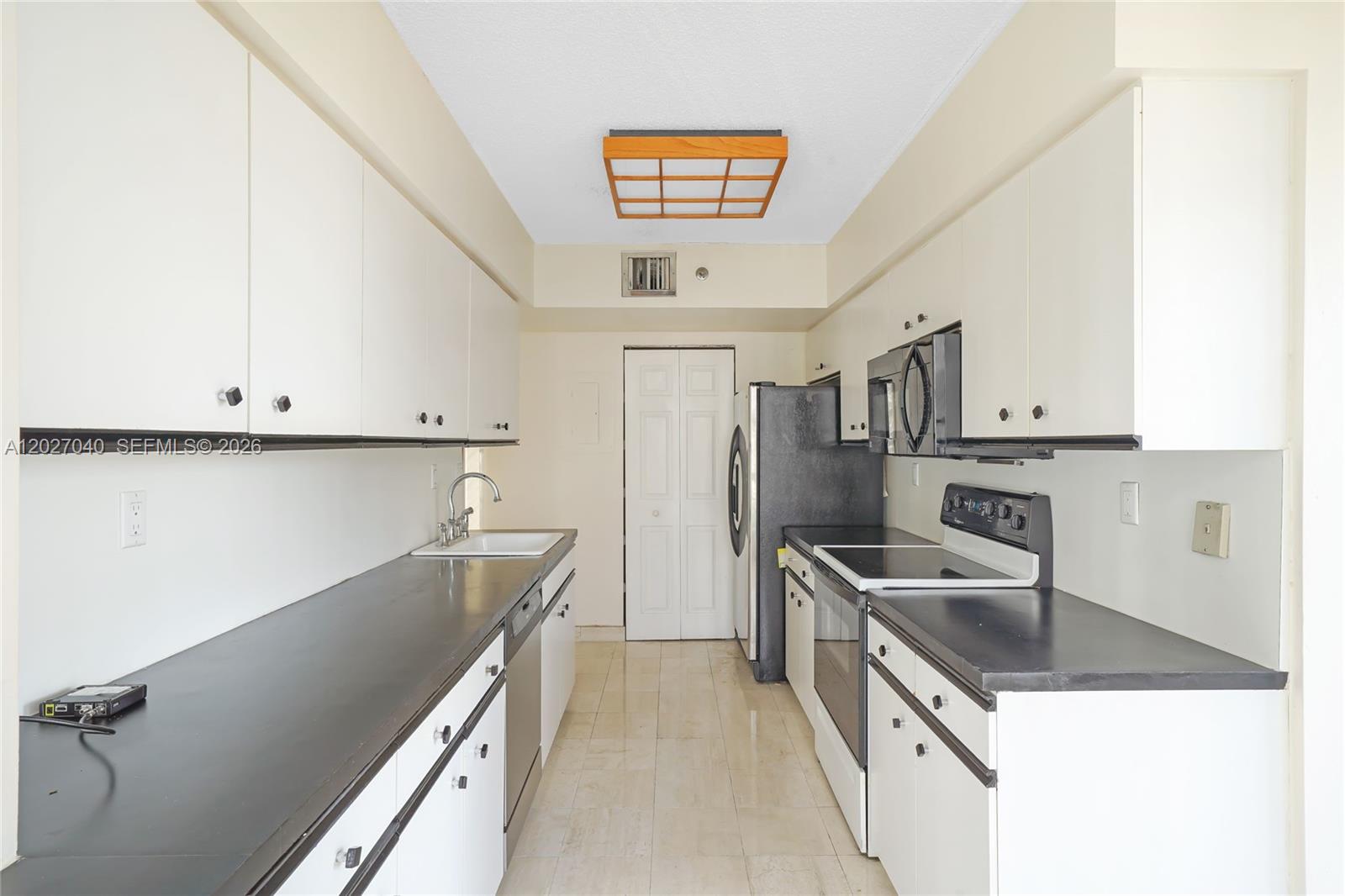 Photo of 3600 Mystic Pointe Dr #812, Aventura, Florida, 33180 -