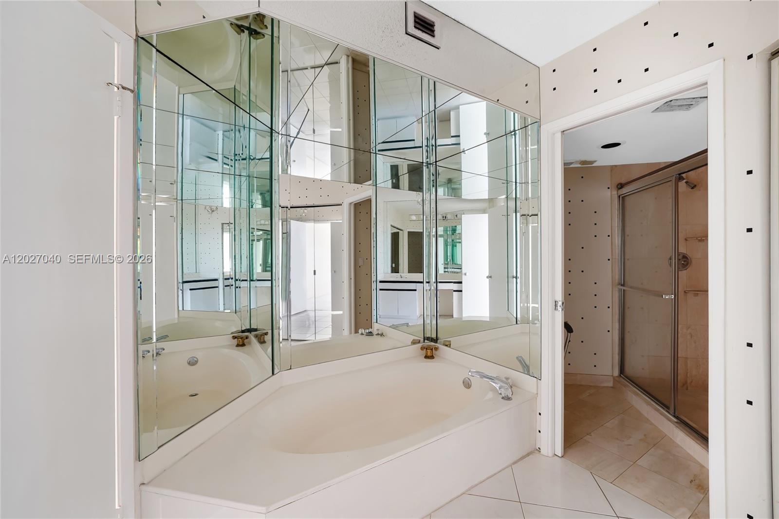 Photo of 3600 Mystic Pointe Dr #812, Aventura, Florida, 33180 -