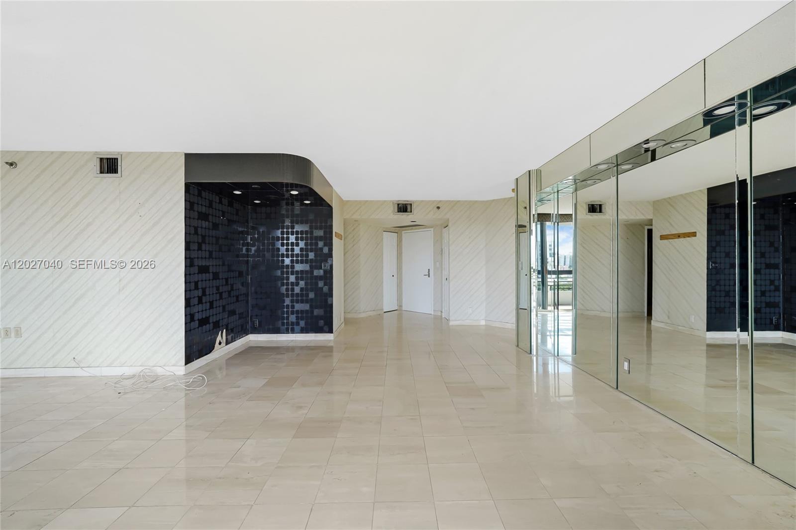 Photo of 3600 Mystic Pointe Dr #812, Aventura, Florida, 33180 -