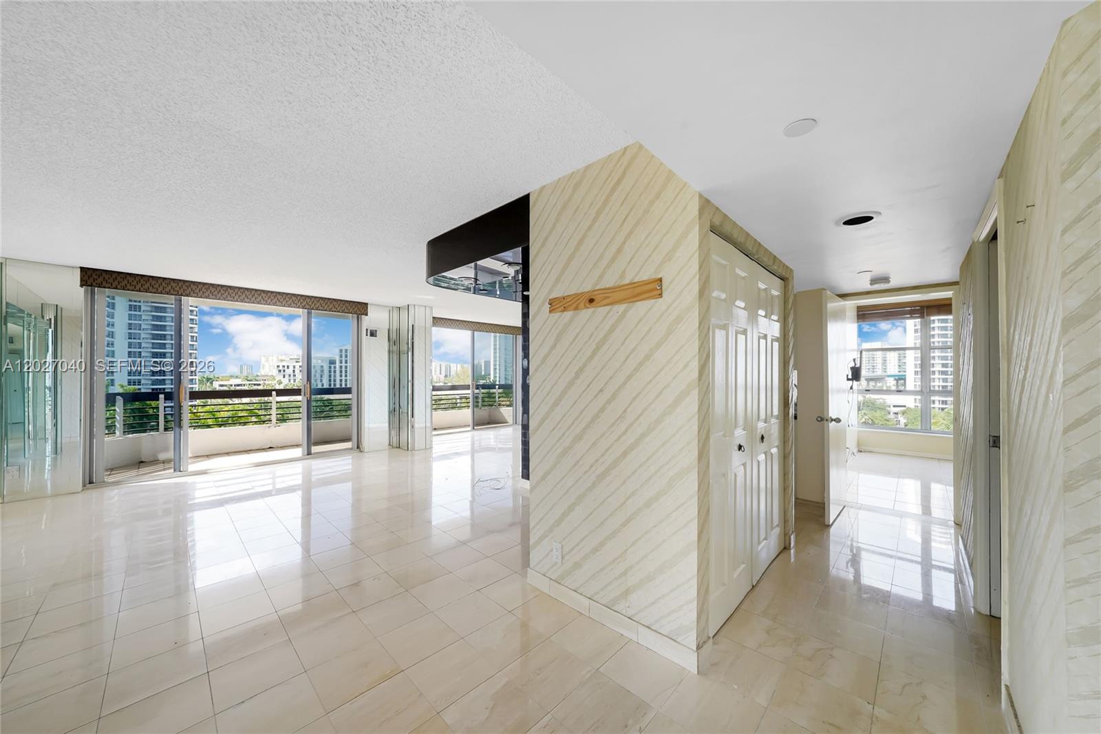 Photo of 3600 Mystic Pointe Dr #812, Aventura, Florida, 33180 -