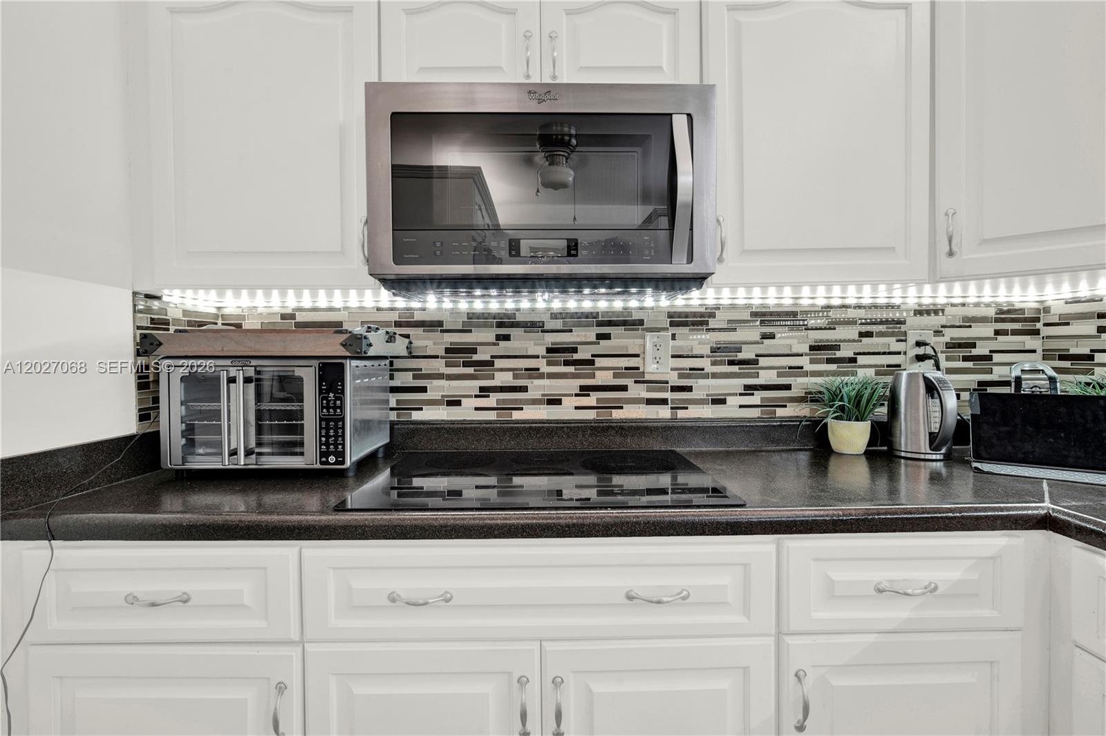 Ver detalles 205 2 / 2 1603 sq. ft. $ 2026-05-28 0 foto