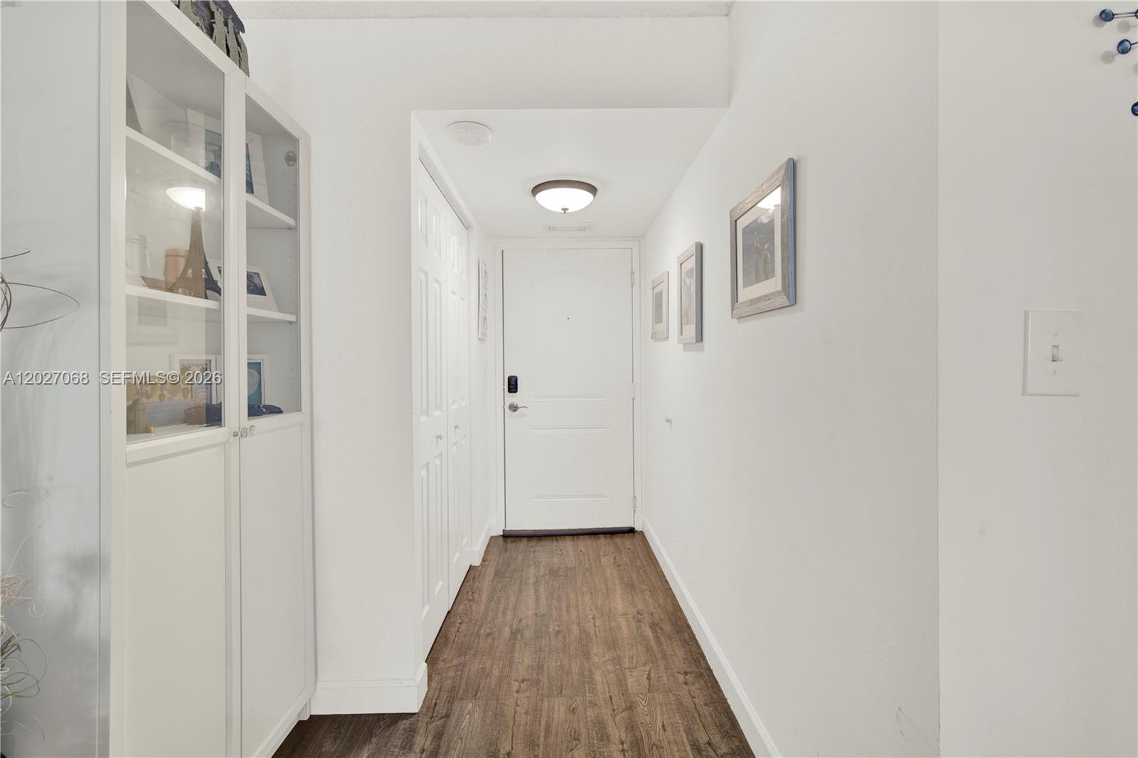 Ver detalles 205 2 / 2 1603 sq. ft. $ 2026-05-28 0 foto
