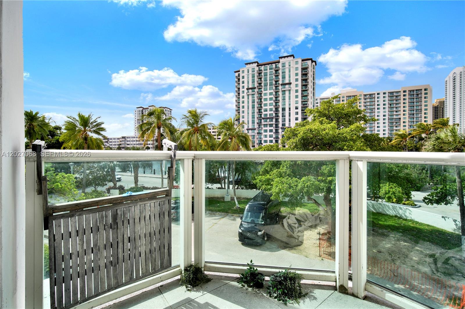 Ver detalles 205 2 / 2 1603 sq. ft. $ 2026-05-28 0 foto