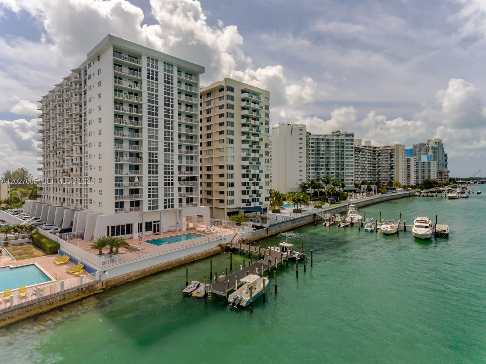 Ver detalles 1404 1 / 2 750 sq. ft. $ 2026-05-28 0 foto
