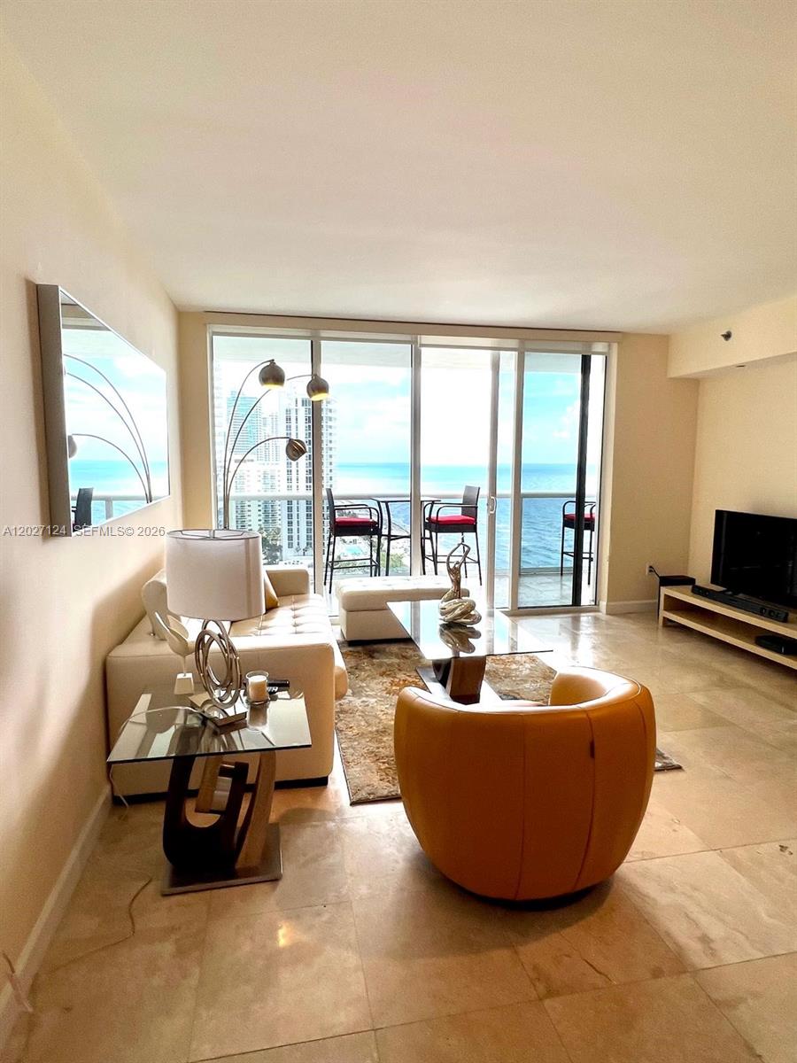 1812 1 / 1 844 sq. ft. $ 2026-05-29 0 Photo