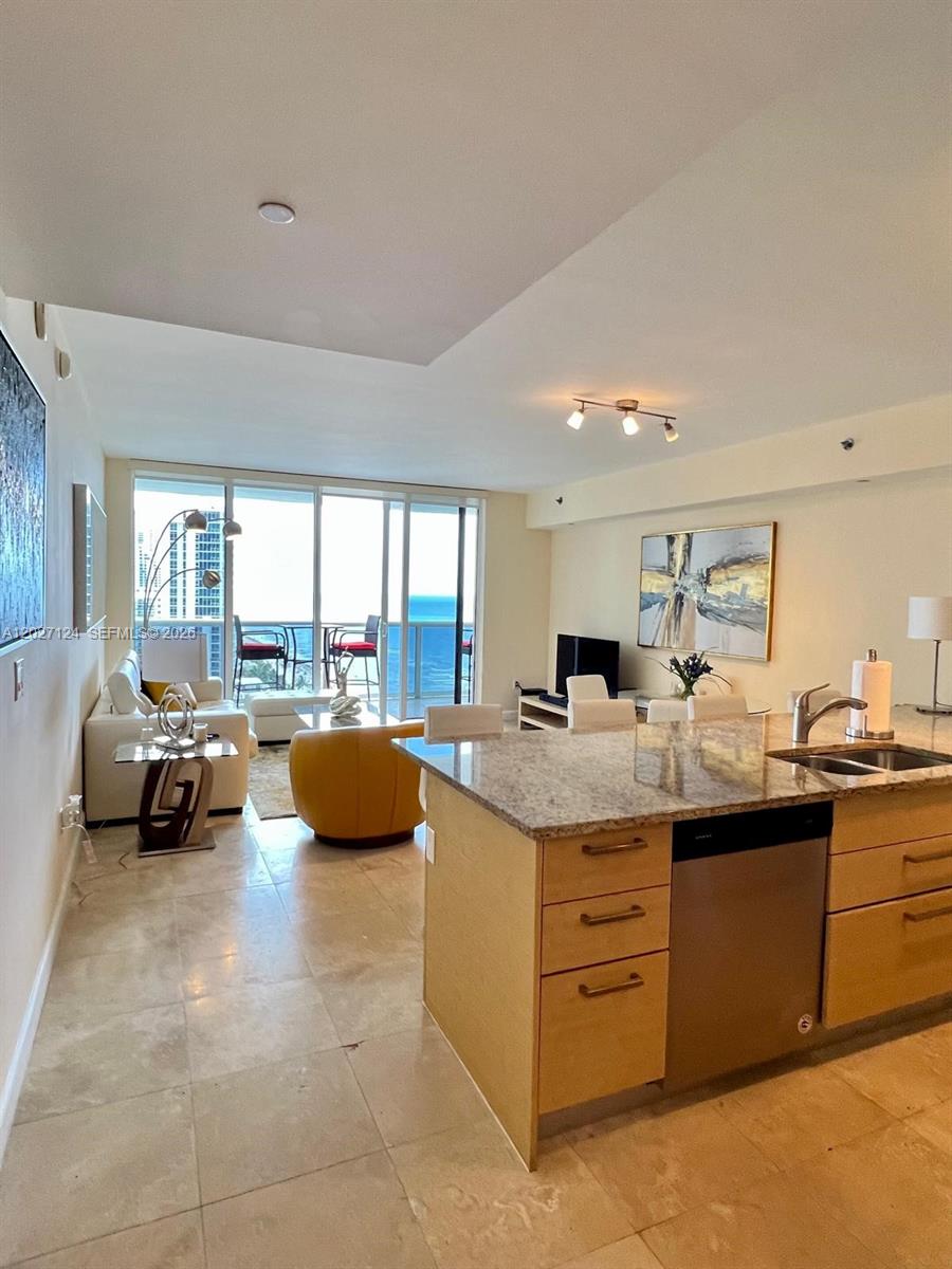 1812 1 / 1 844 sq. ft. $ 2026-05-29 0 Photo