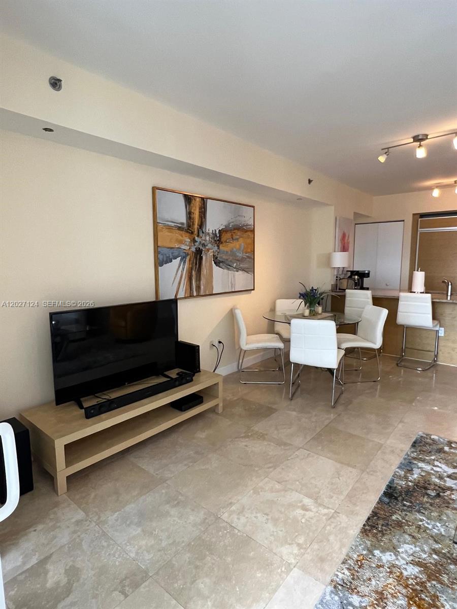 1812 1 / 1 844 sq. ft. $ 2026-05-29 0 Photo