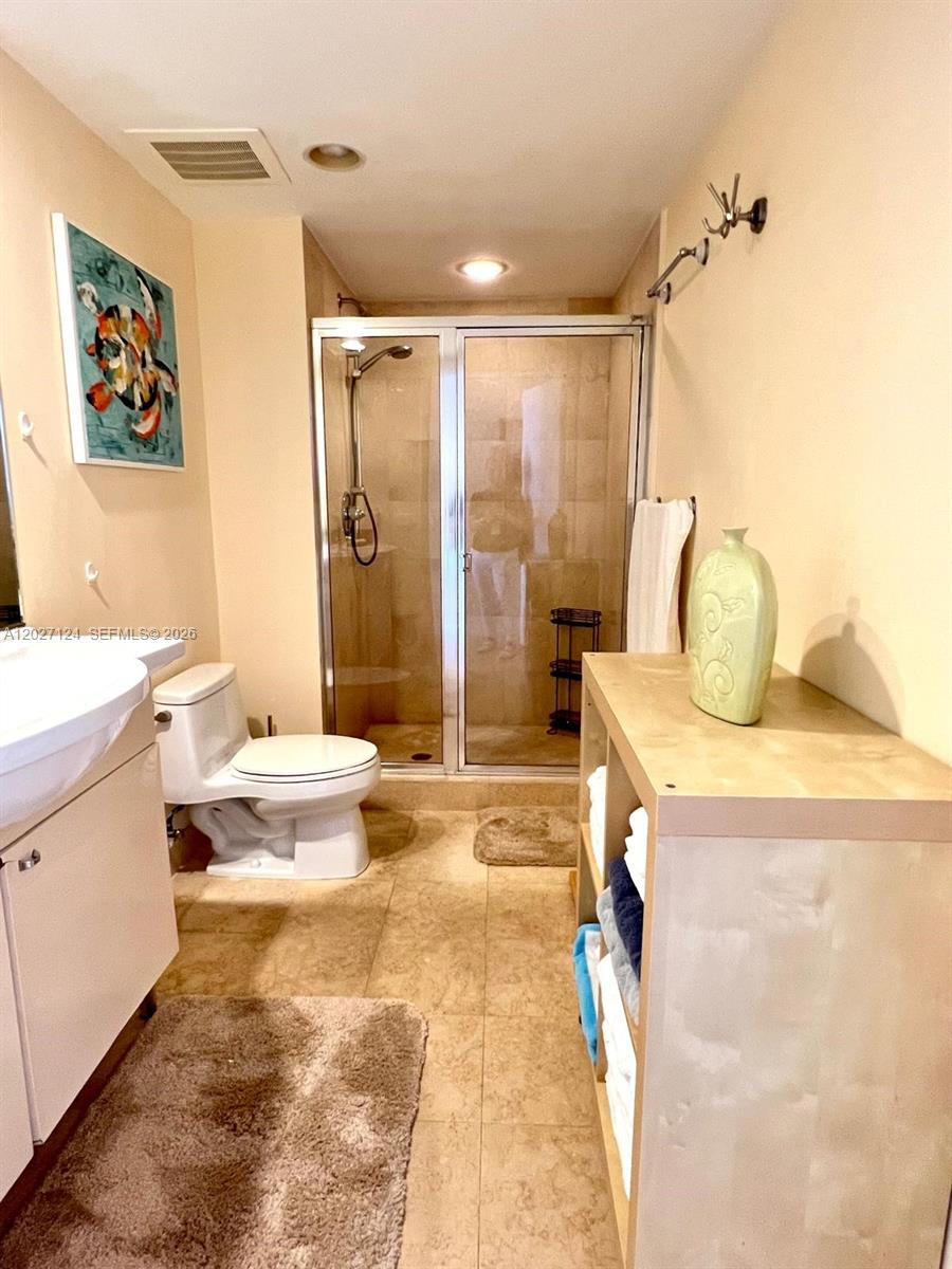 1812 1 / 1 844 sq. ft. $ 2026-05-29 0 Photo