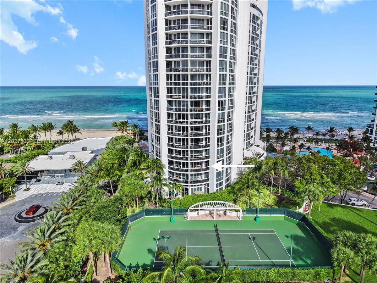 See details 601A 2 / 2 1289 sq. ft. $ 2026-06-17 0 Photo