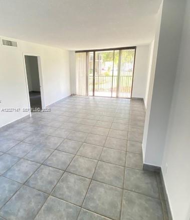 Photo of 3475 Country Club Dr  #106, Aventura, Florida, 33180 - 