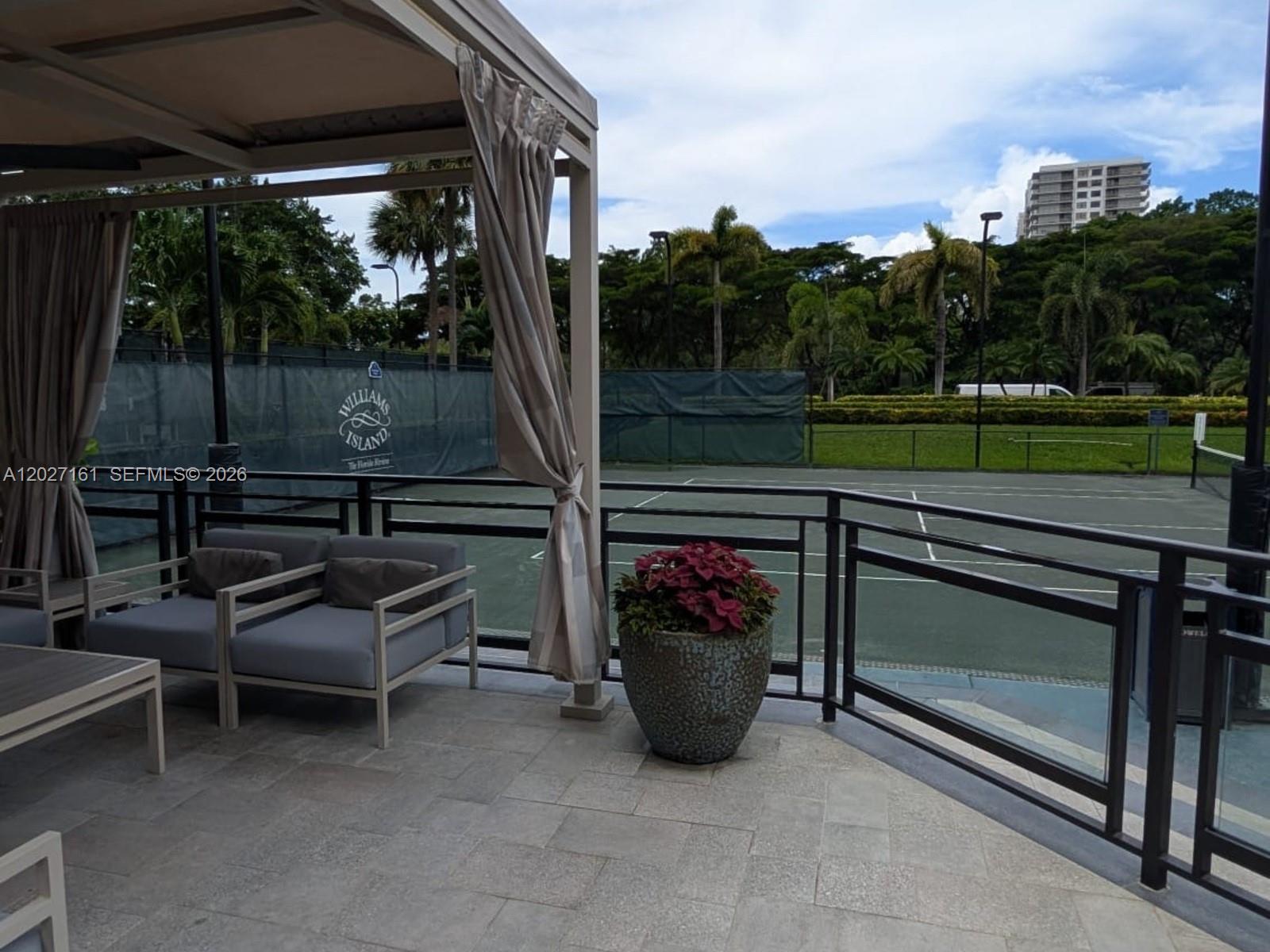 See details 1404 3 / 3 2590 sq. ft. $ 2026-08-28 0 Photo