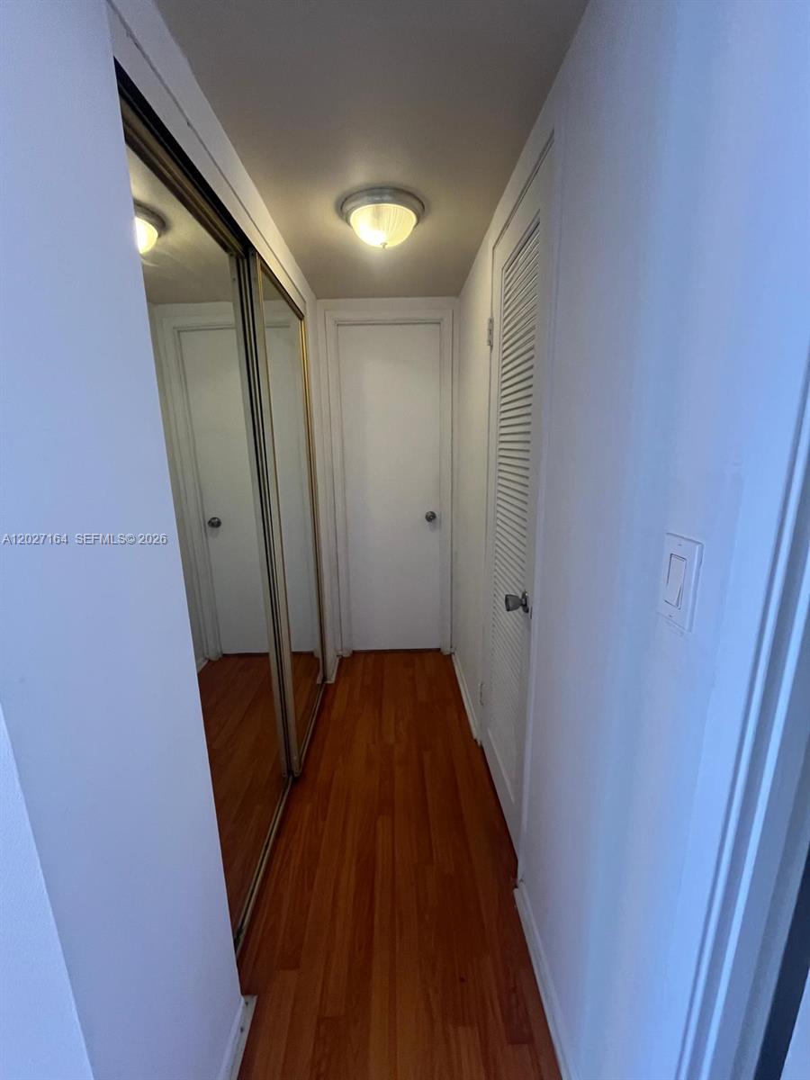 1625E 2 / 2 1140 sq. ft. $ 2026-05-28 0 foto